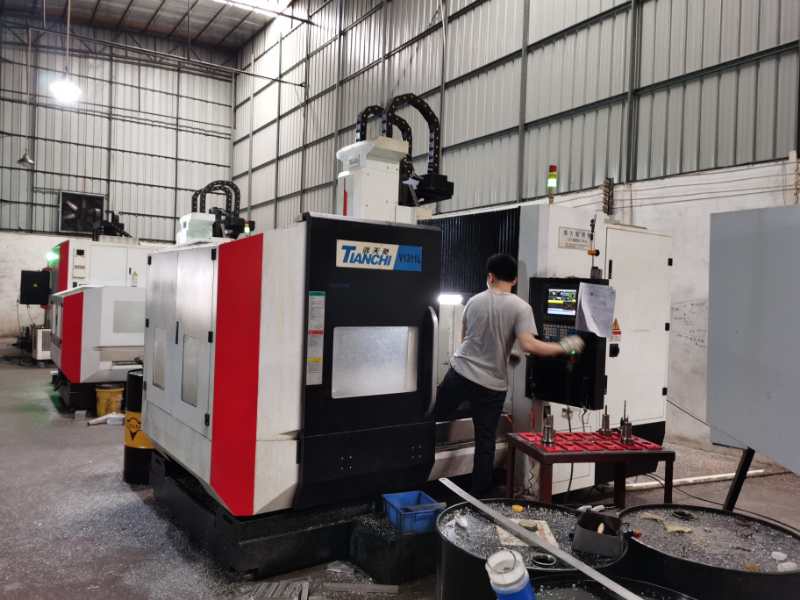 模具CNC加工中心廠家 模具CNC加工中心廠家